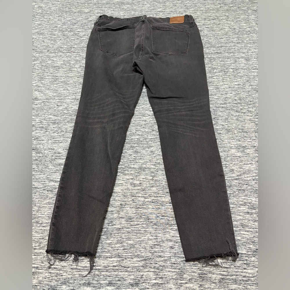 Madewell Jeans Distressed Black Denim High Rise Skinny Size 33 - Picture 2 of 5
